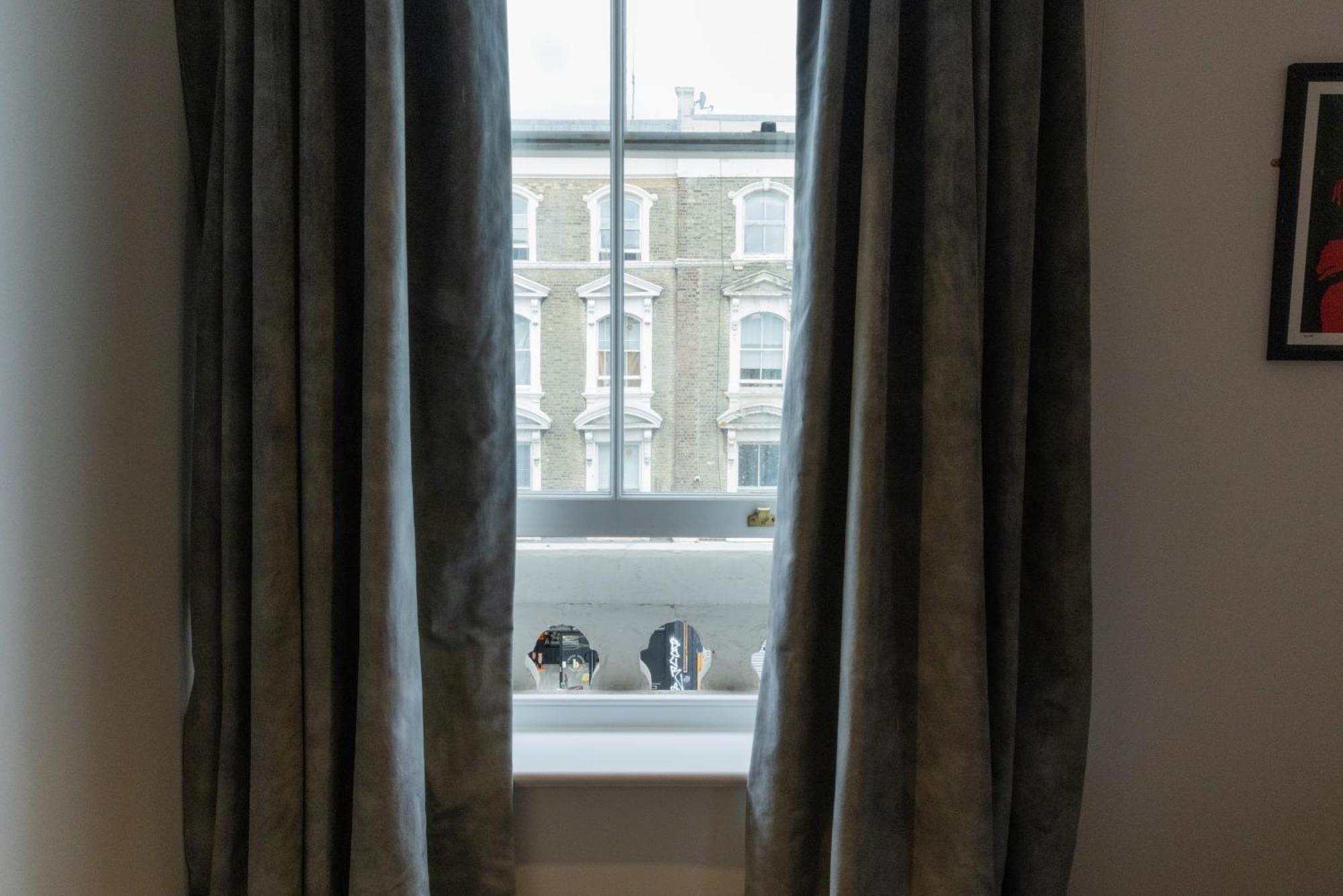 The Knight Of Nottinghill Hotel London Exterior photo