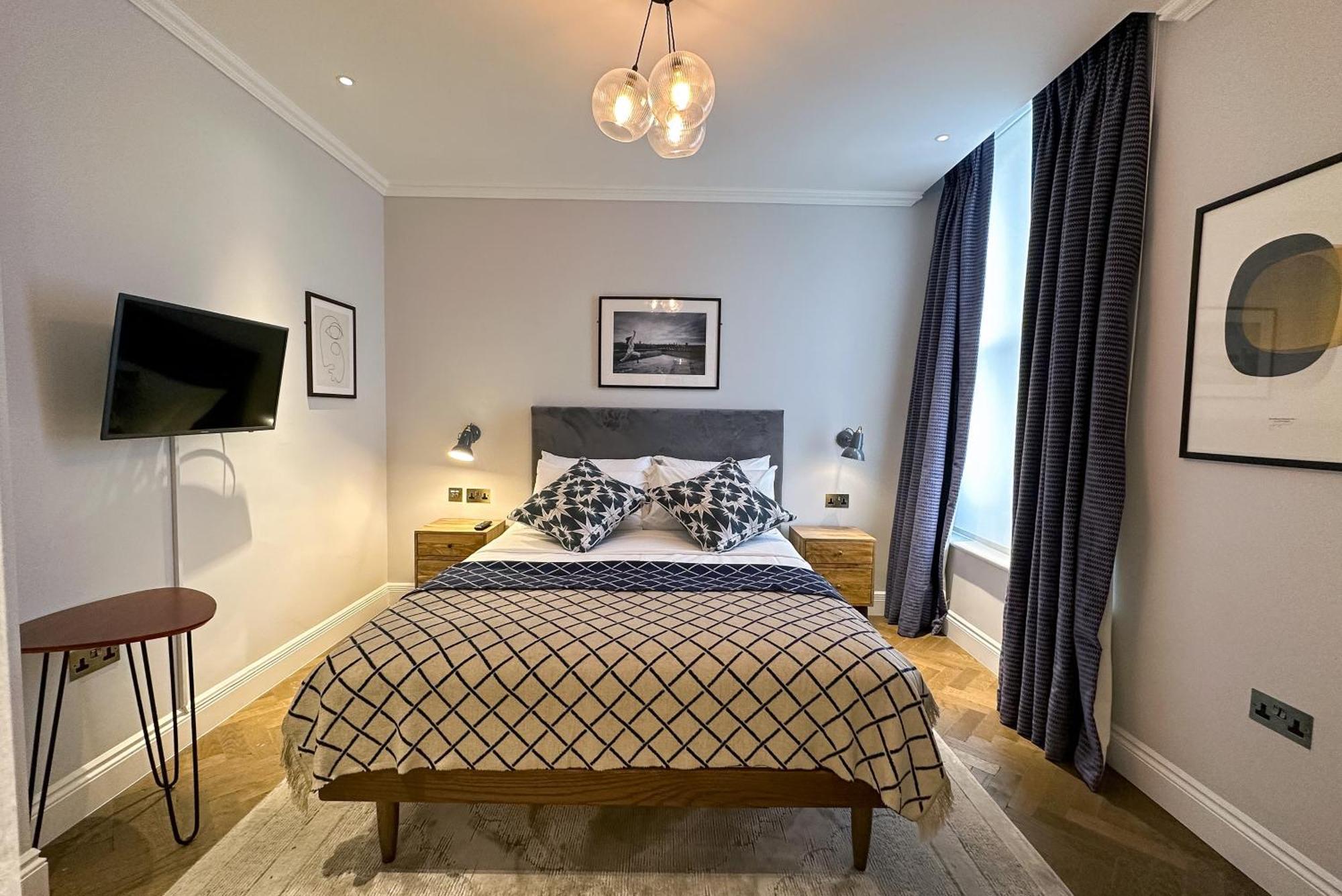 The Knight Of Nottinghill Hotel London Exterior photo
